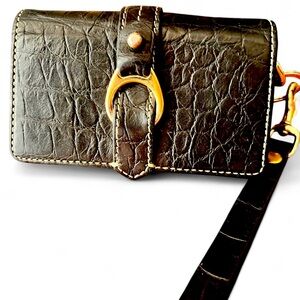 Dooney & Bourke Vintage 🖤💛 Black Leather Wallet/Wristlet with Gold Accents